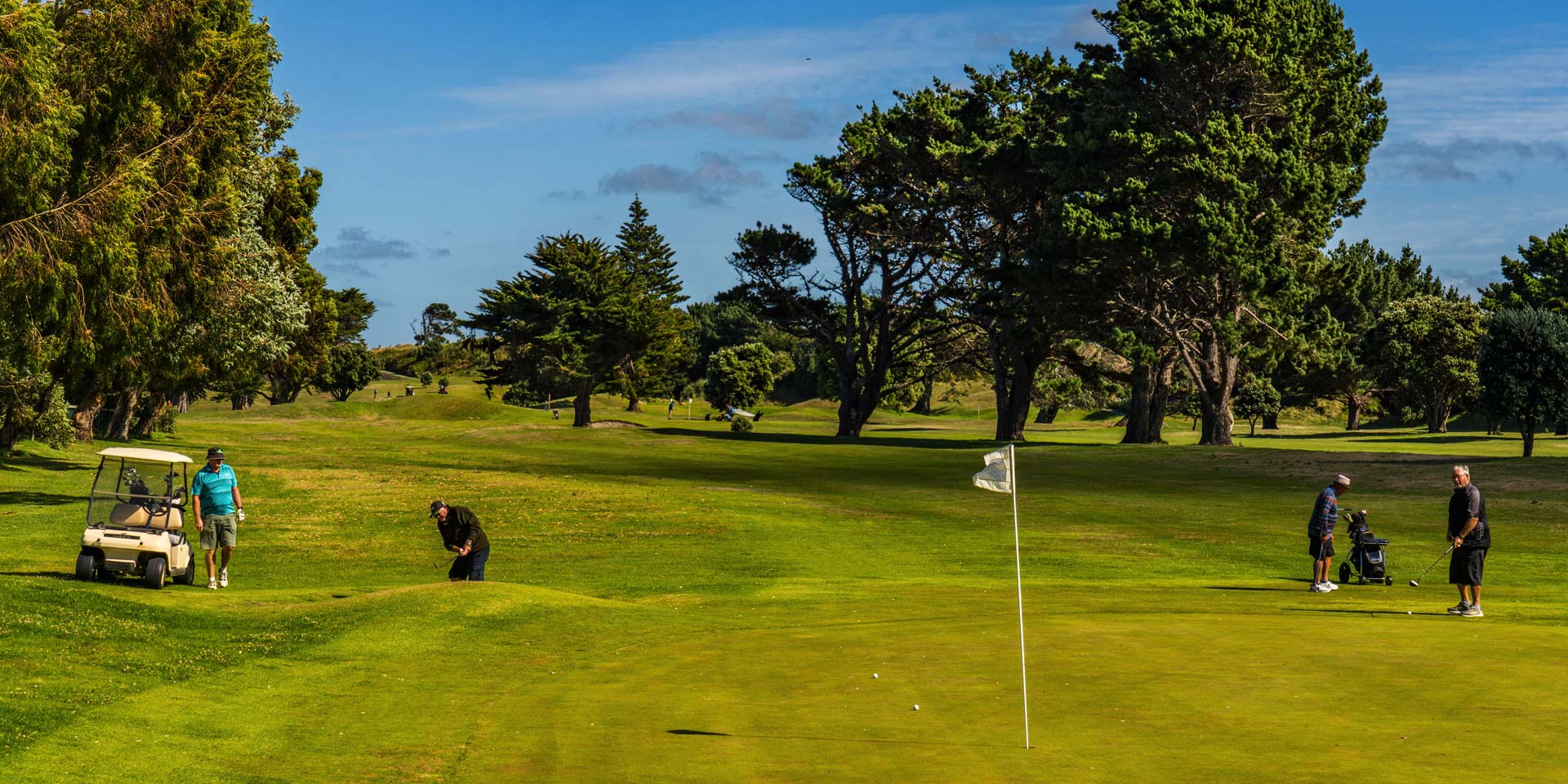 castlecliff-golf-frontslide04